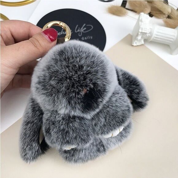 Real Rabbit hair pompom keychain - KC032 Snow Black - Picture 1 of 6